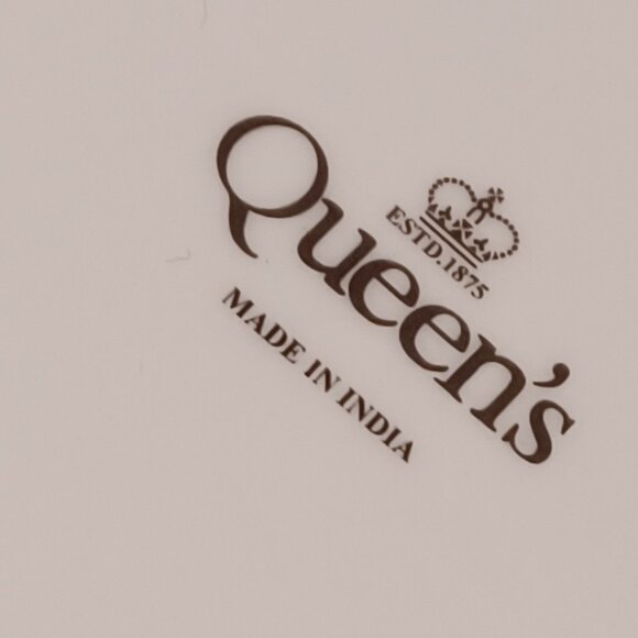 Queen's blue & white infant's plate. - Picture 2 of 3